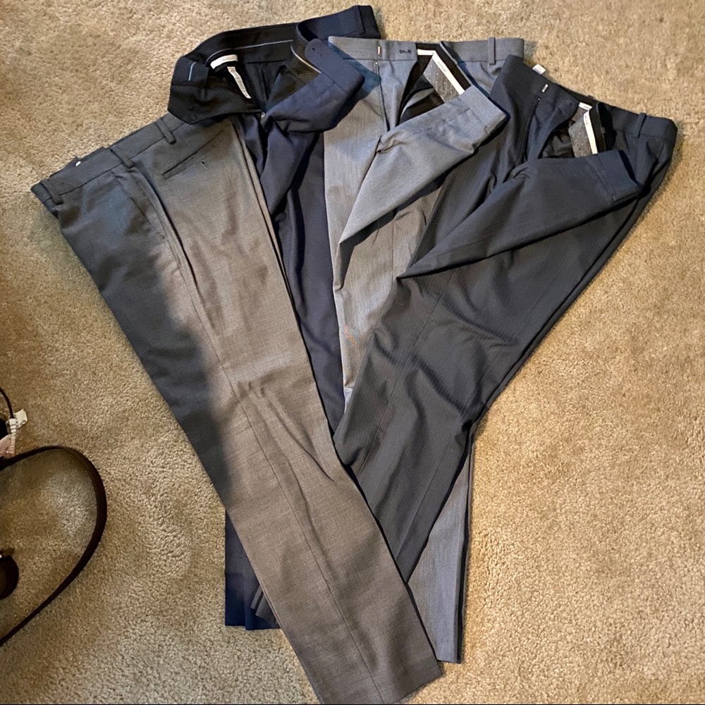 4 pair 33 x 32 Perry Ellis Portfolio All sold